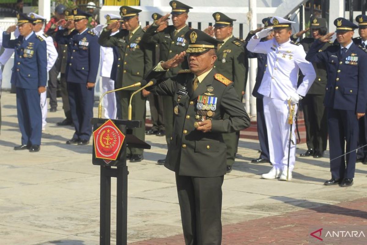 TNI ajak warga NTT saksikan pameran alutsista di Lantamal  Kupang