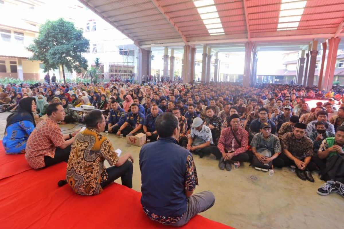 Biar lancar saat tes, Pemkot Tangerang latih calon PPPK gunakan komputer