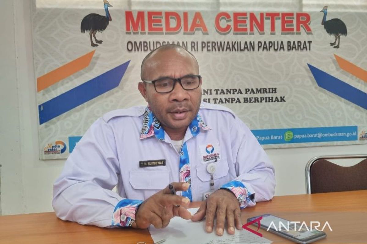 Ombudsman Papua Barat beri penghargaan layanan publik di dua provinsi