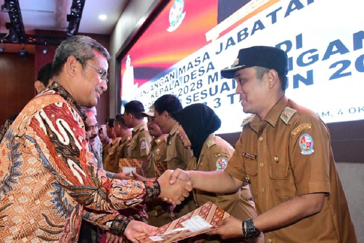 296 kades di Deli Serdang terima SK Perpanjangan Masa Jabatan, dari 6 tahun menjadi...