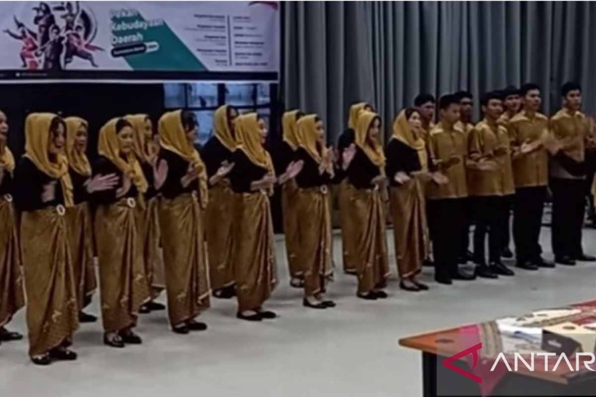 SMA Don Bosco Padang raih juara pertama lomba paduan suara Mars Sumbar