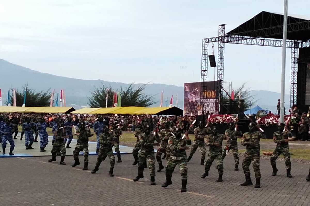 Atraksi beladiri taktis warnai peringati HUT ke-79 TNI di Manado