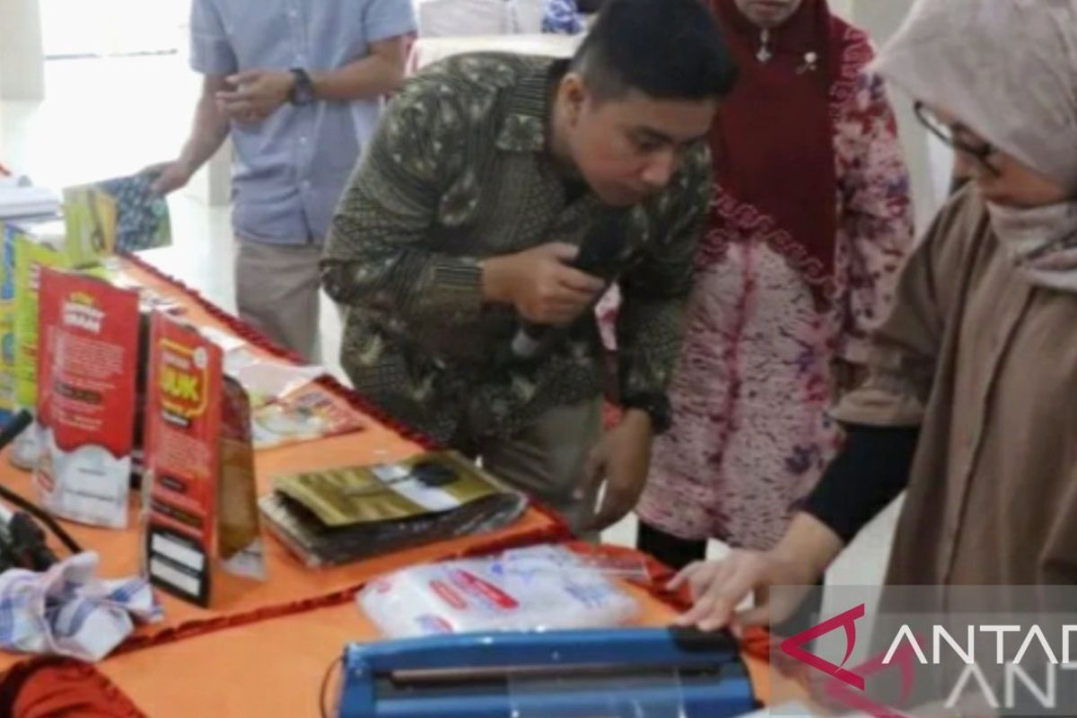 Pemkab Karawang fasilitasi pelaku UMKM "branding" produk via kemasan