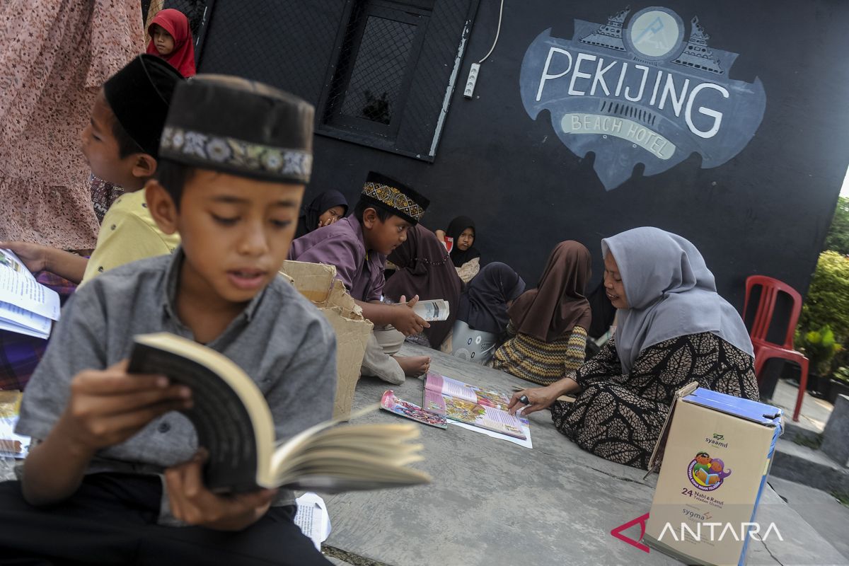 Kampung wisata literasi Pekijing di Serang