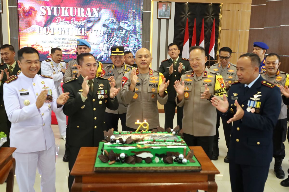 HUT Ke-79 TNI, Kapolda Babel beri kejutan kepada Korem 045/Gaya