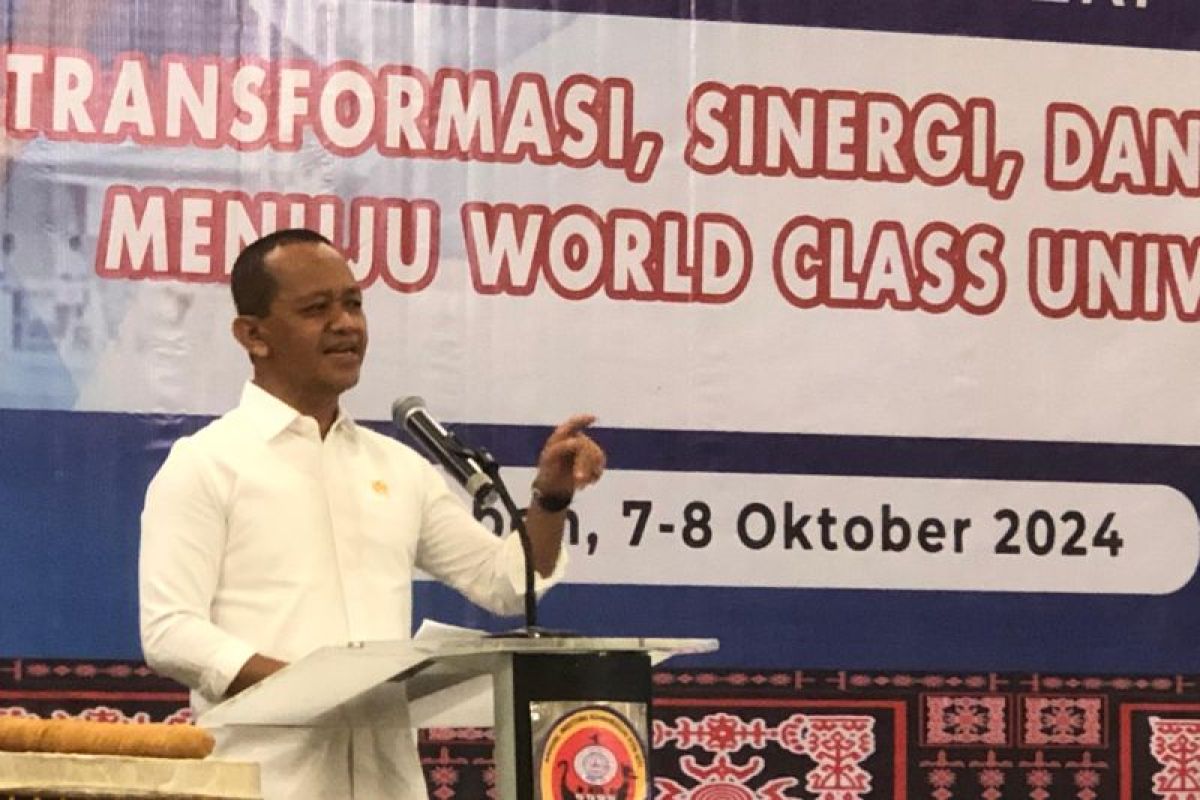 Menteri Bahlil motivasi mahasiswa Unpatti dalam membangun daerah