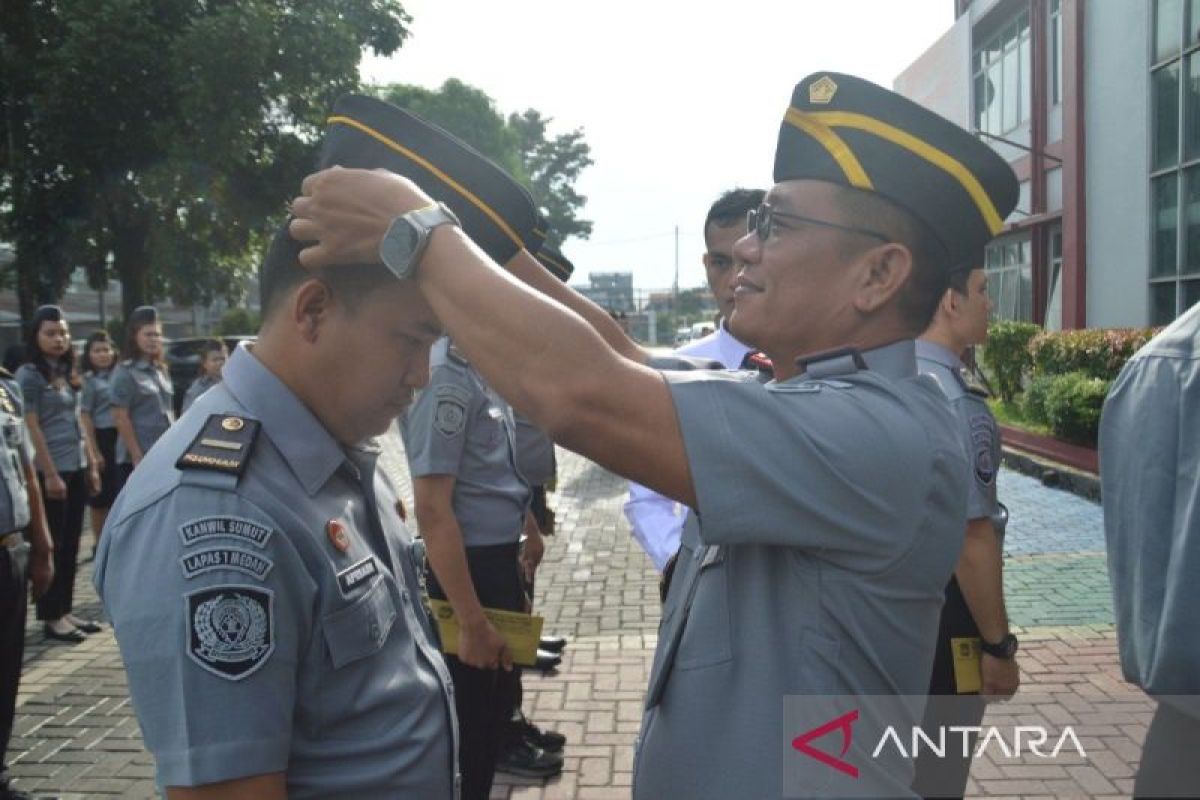 Lapas Kelas I Medan gelar pelantikan kenaikan pangkat delapan pegawai