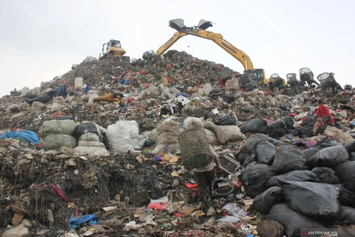 Jakarta akan mulai mengenakan biaya pengelolaan sampah rumah tangga mulai tahun depan