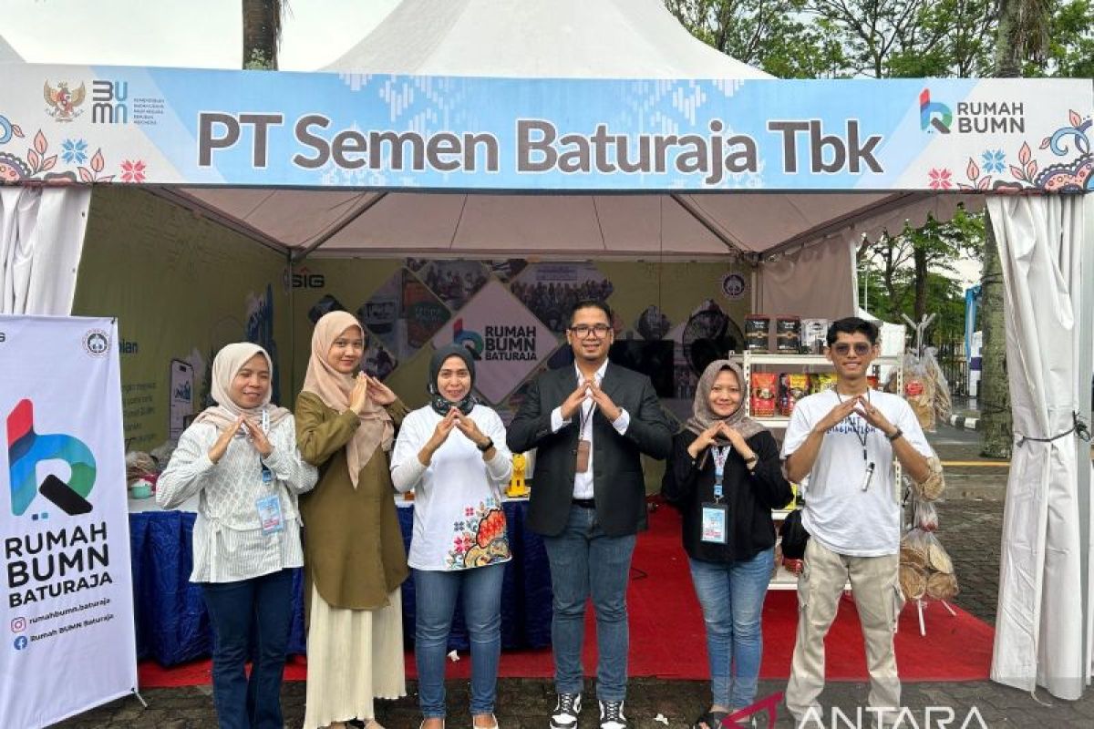 Semen Baturaja pamerkan UMKM binaan  melalui karya nyata festival