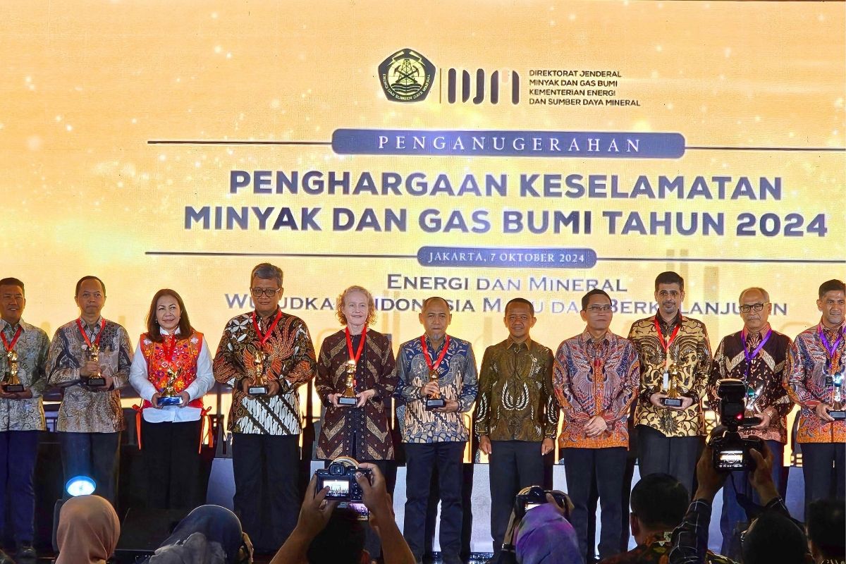 DSLNG pertahankan capaian penghargaan patra nirbhaya dan patra karya 2024 wujud keandalan operasi