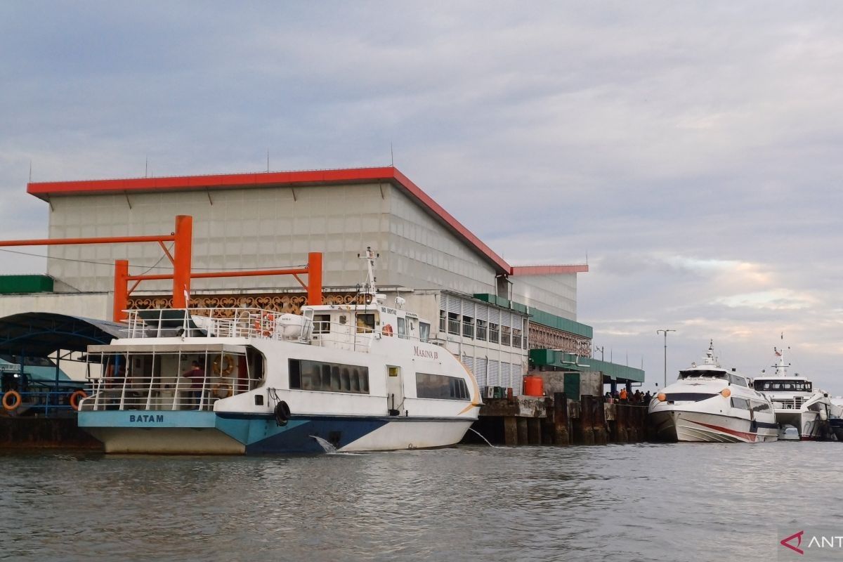 Pemegang PR Singapura bebas visa masuk RI melalui 8 pelabuhan laut di Kepri