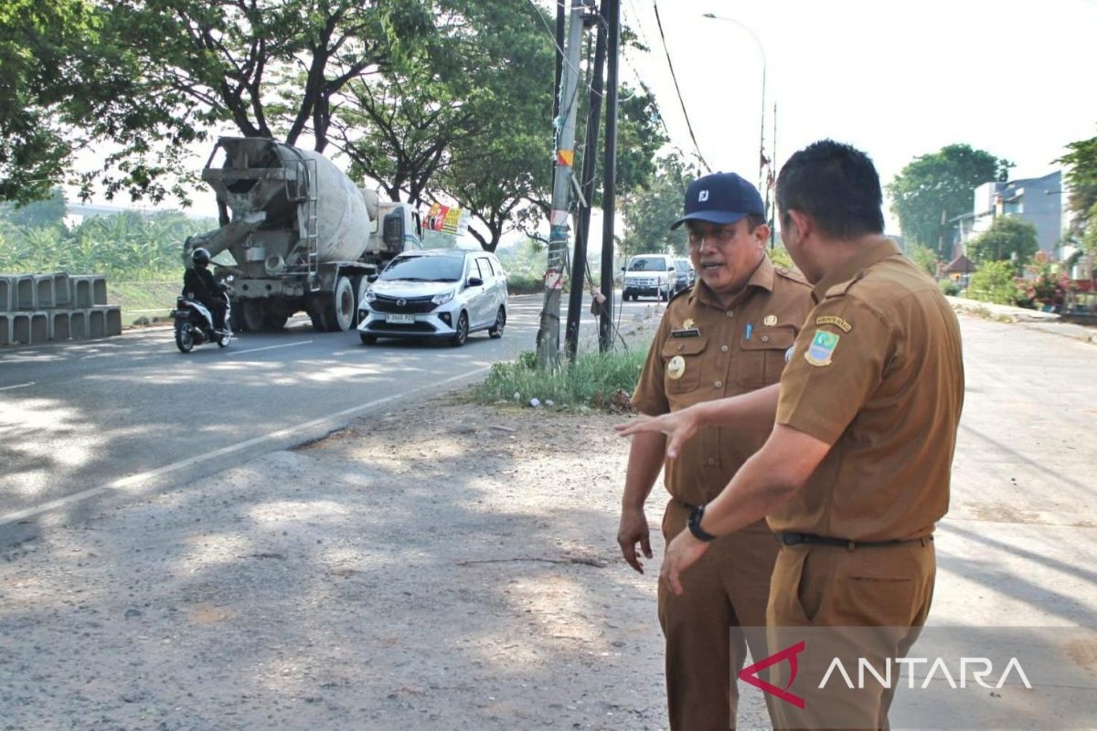 Pemkab Bekasi tuntaskan perbaikan infrastruktur jalan hingga akhir tahun