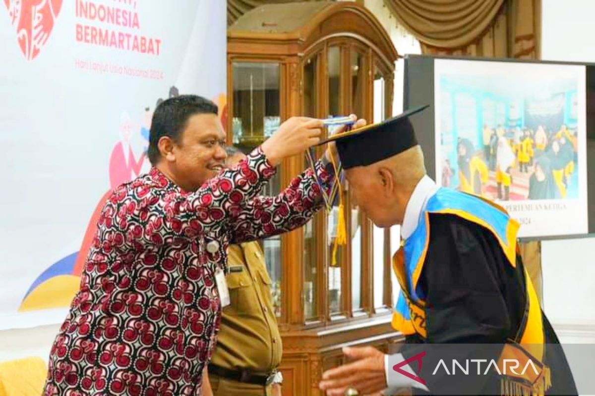 Padang Panjang punya sekolah khusus lansia pertama di Sumbar