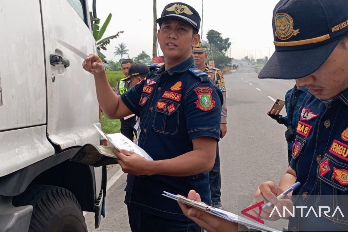 Dishub Kota Sukabumi gandeng Samsat tingkatkan kesadaran untuk uji KIR