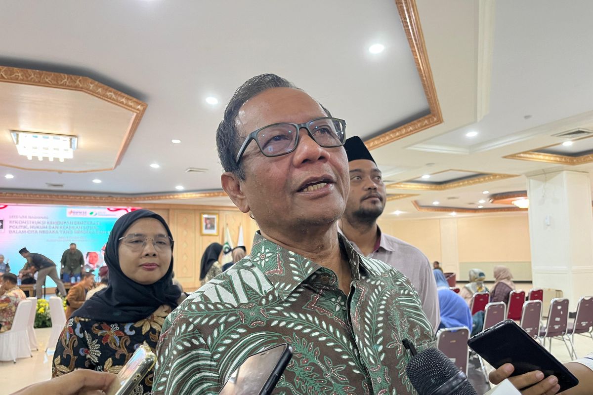 Mahfud Md: Pergantian pemimpin diharapkan perbaiki demokrasi