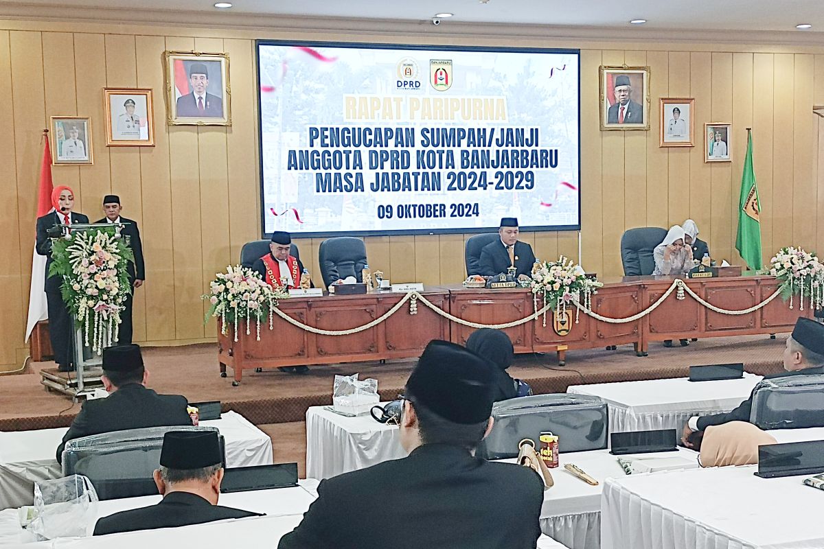 Pjs Wali Kota Banjarbaru minta anggota DPRD jalankan amanah