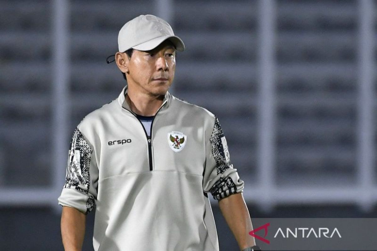 Shin Tae-yong berharap Mees dan Eliano tingkatkan kualitas tim