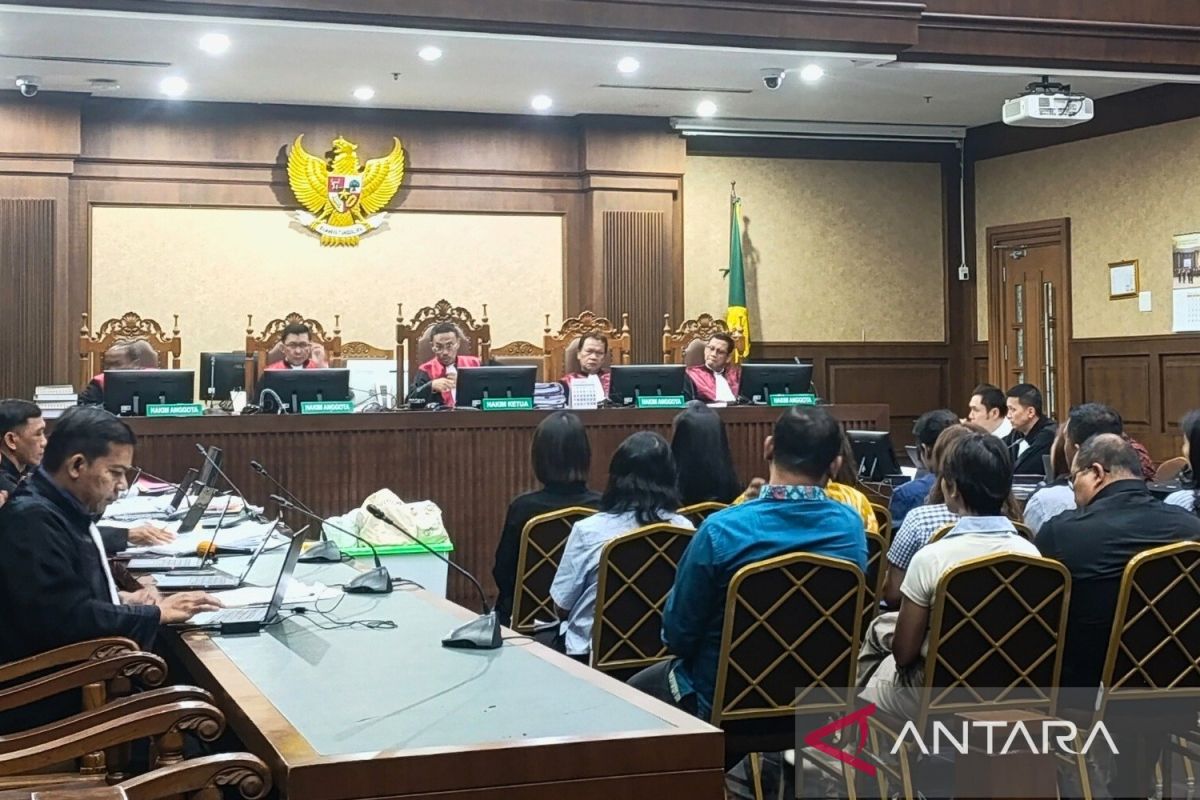 Adik Sandra Dewi terima hadiah natal Rp200 juta dari Harvey Moeis