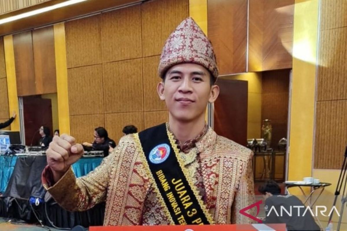 Pemuda OKI ciptakan kapal pembersih sungai juarai  pemuda pelopor 2024