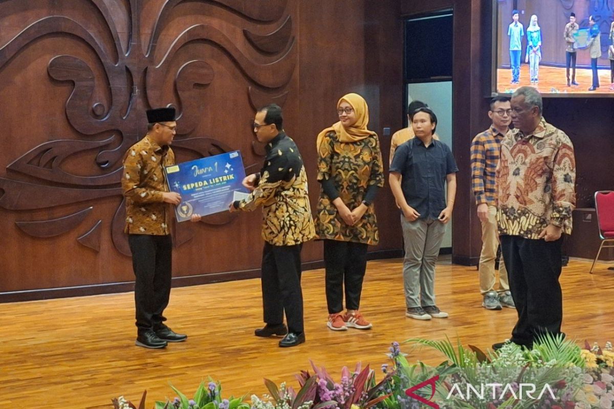 Imam Budi Hartono raih juara pertama penulisan esai tentang transportasi di UI