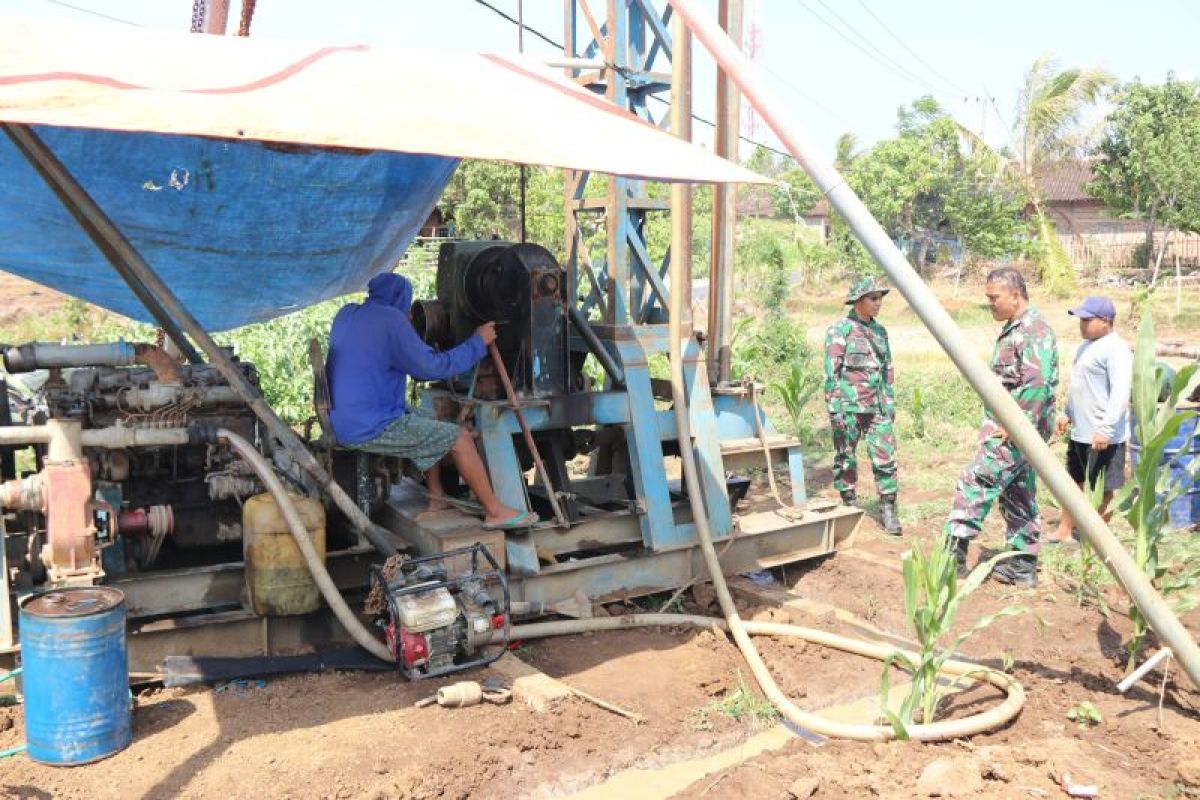 Kodim 0809 Kediri buat sumur bor di Desa Pagung Kabupaten Kediri