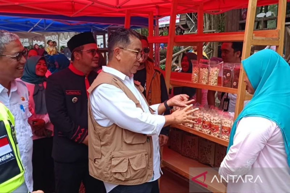 Pj Gubernur Kaltim minta perusahaan tambang tingkatkan  program TJSL
