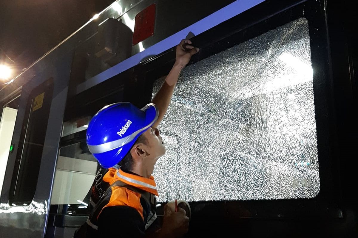 Daop Jember kecam tindakan vandalisme yang terjadi di KA Logawa
