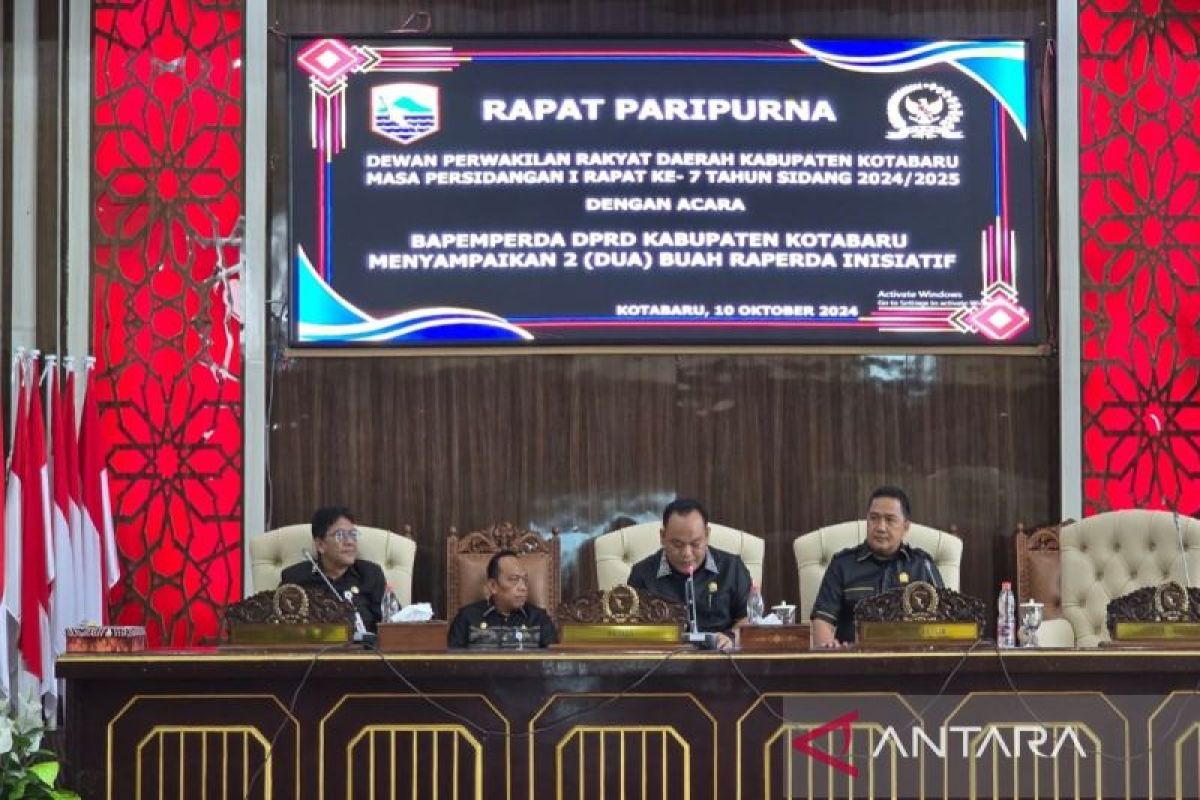 DPRD Kotabaru paripurnakan Raperda inisiatif labelisasi produk