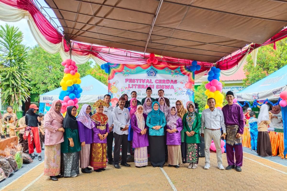 Pj Ketua TP PKK Pangkalpinang buka festival cerdas literasi SDN 55