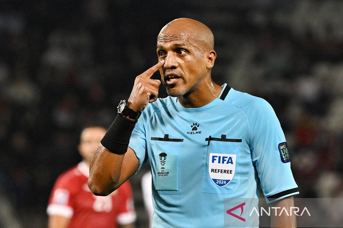 Media asing beritakan wasit kontroversial Ahmed Al-Kaf pada laga Bahrain vs Indonesia