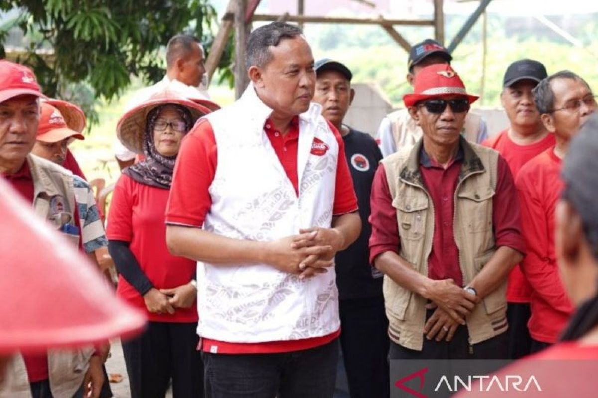 Tri Adhianto perjuangkan kesejahteraan tenaga kerja kontrak