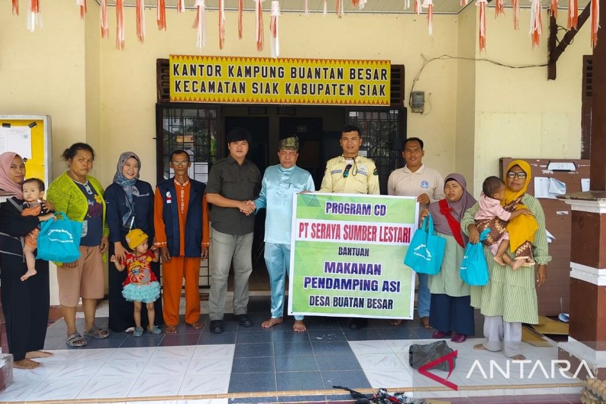 Cegah stunting, PT SSLi berikan makanan tambahan untuk anak di Buantan Besar