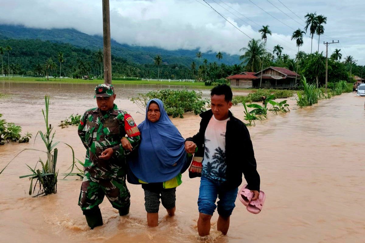 Pangdam kerahkan ratusan prajurit TNI tangani banjir di Aceh Tenggara