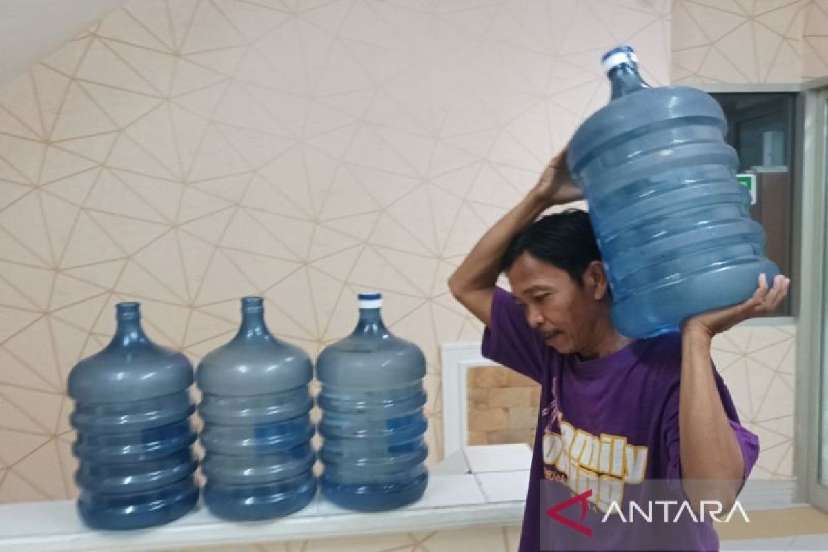 Penelitian ITB nyatakan air minum dalam kemasan galon aman dikonsumsi