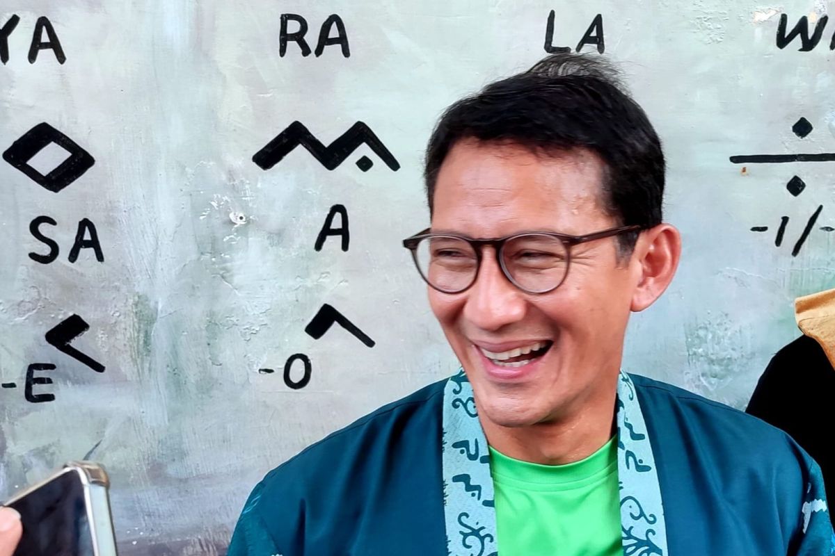 Sandiaga persiapkan dokumen sikapi wacana peleburan Kemenparekraf