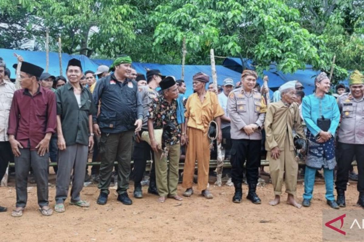 Polres Inhu datangi warga suku Talang Tujuh sampaikan pemilu damai