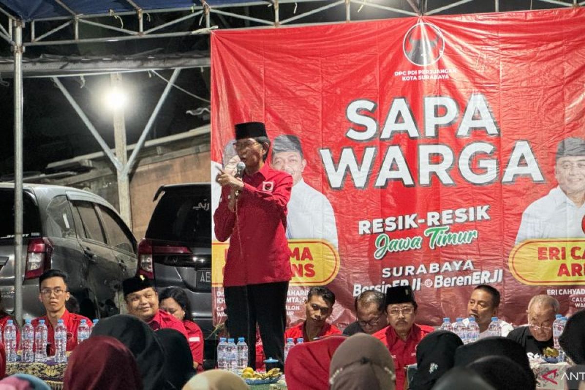 Warga Gading Surabaya beri dukungan paslon Risma-Gus Hans dan Eri-Armuji