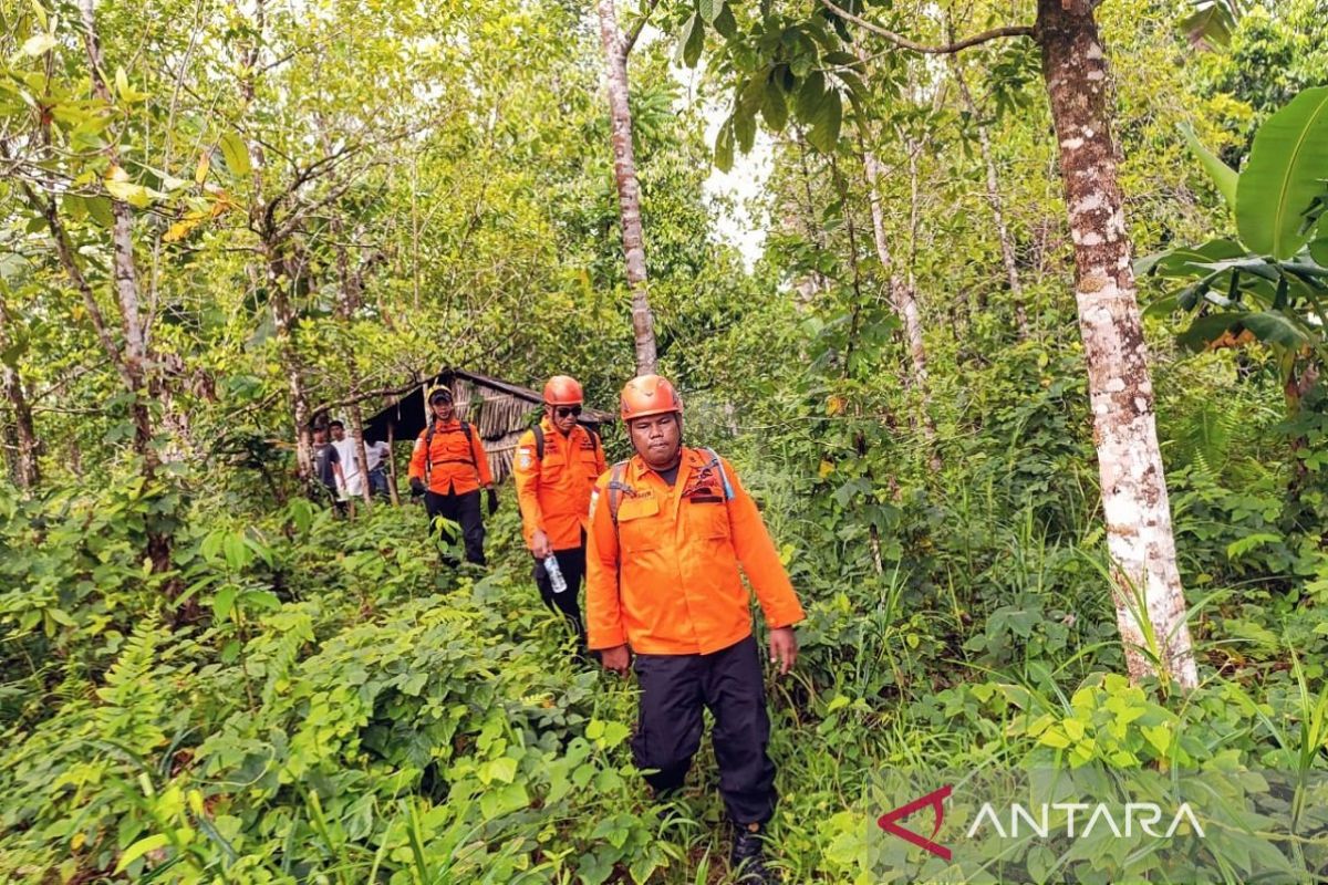 SAR temukan jasad wanita tua pencari cengkih yang hilang di  Hitu