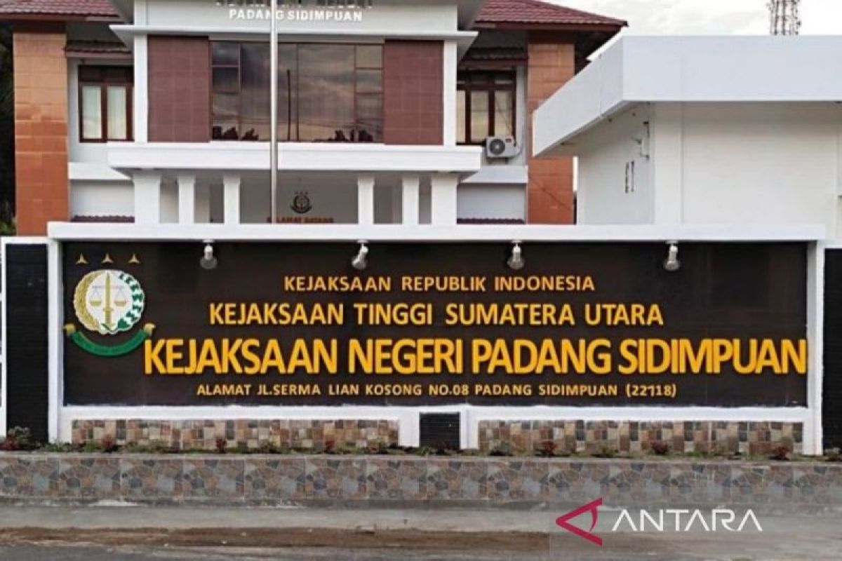 Eks Kadis PMD Padangsidimpuan tersangka dugaan korupsi Rp5,79 miliar masih DPO