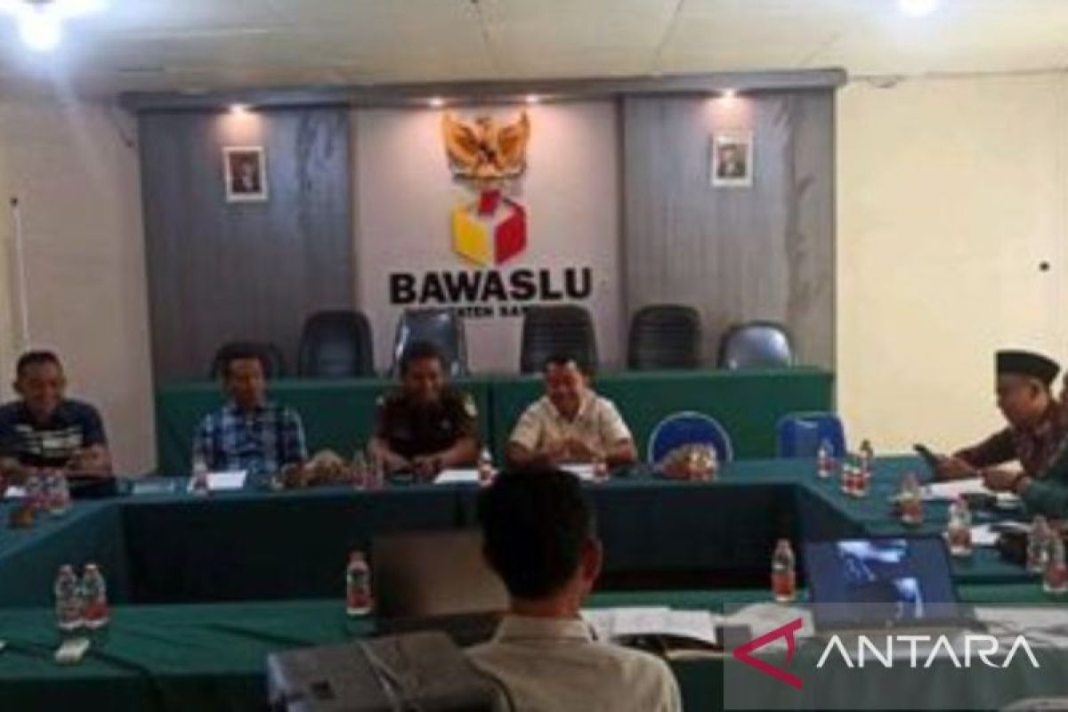 Bawaslu Sampang bentuk tim siber awasi kampanye di media sosial