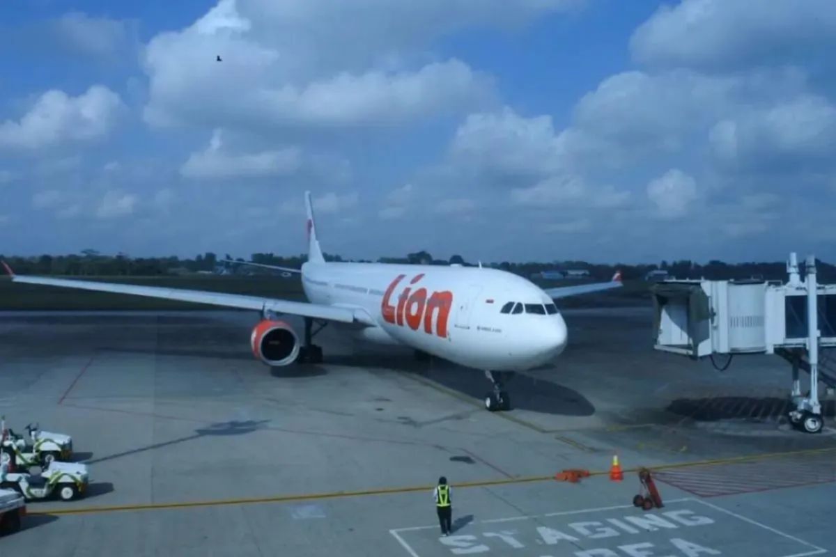 Lion Air tujuan Bengkulu dialihkan ke Palembang karena cuaca buruk