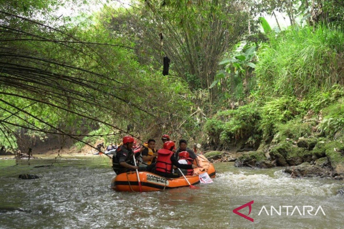 Program wisata Sungai Cikeas menuai respons positif warga Bekasi