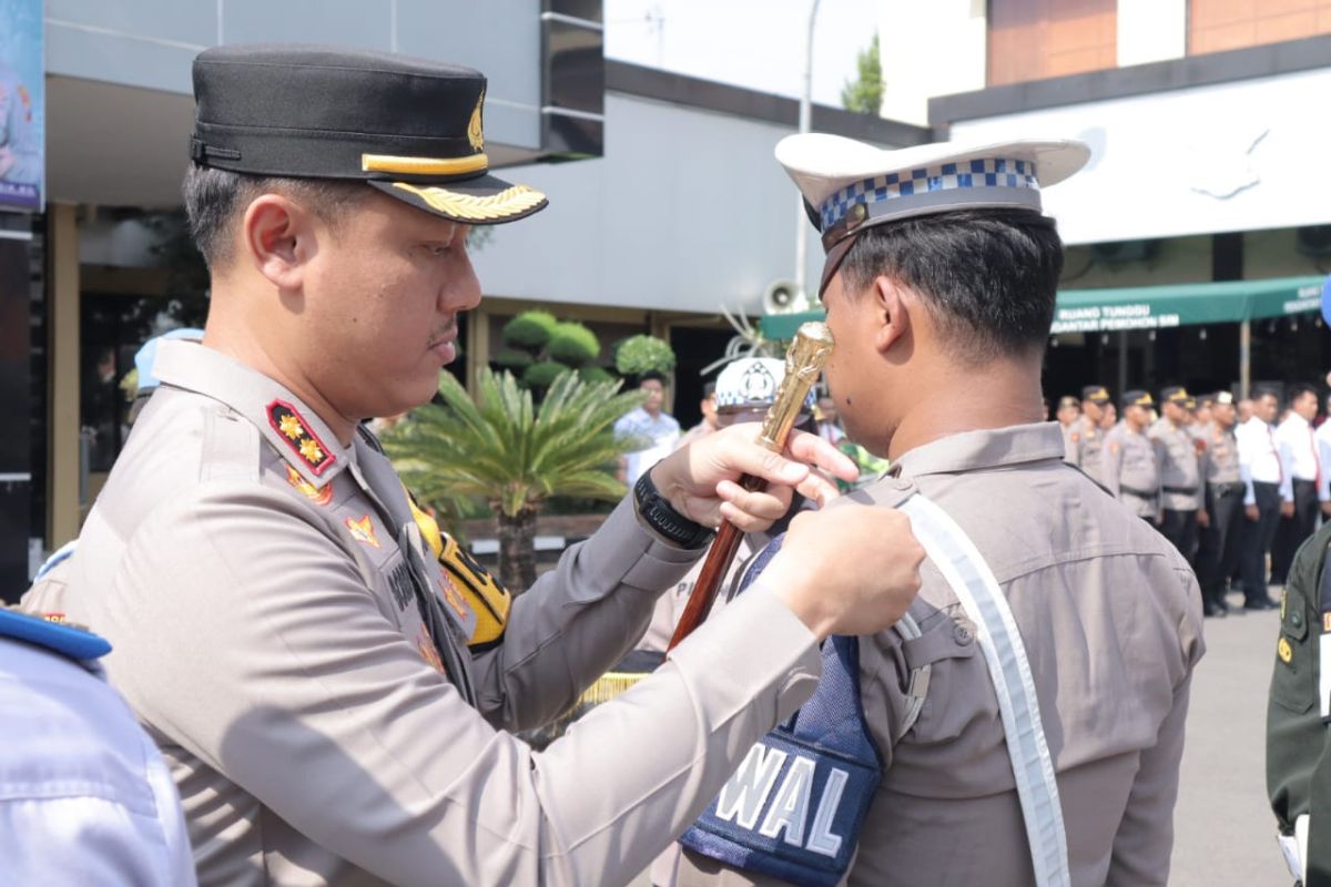 Kapolres Lamongan ingatkan masyarakat soal tertib berlalu lintas