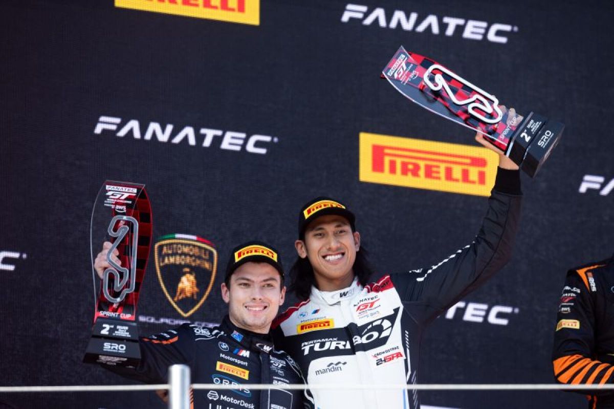 Sean Gelael dan Calan podium di Barcelona, WRT jadi juara Silver Cup