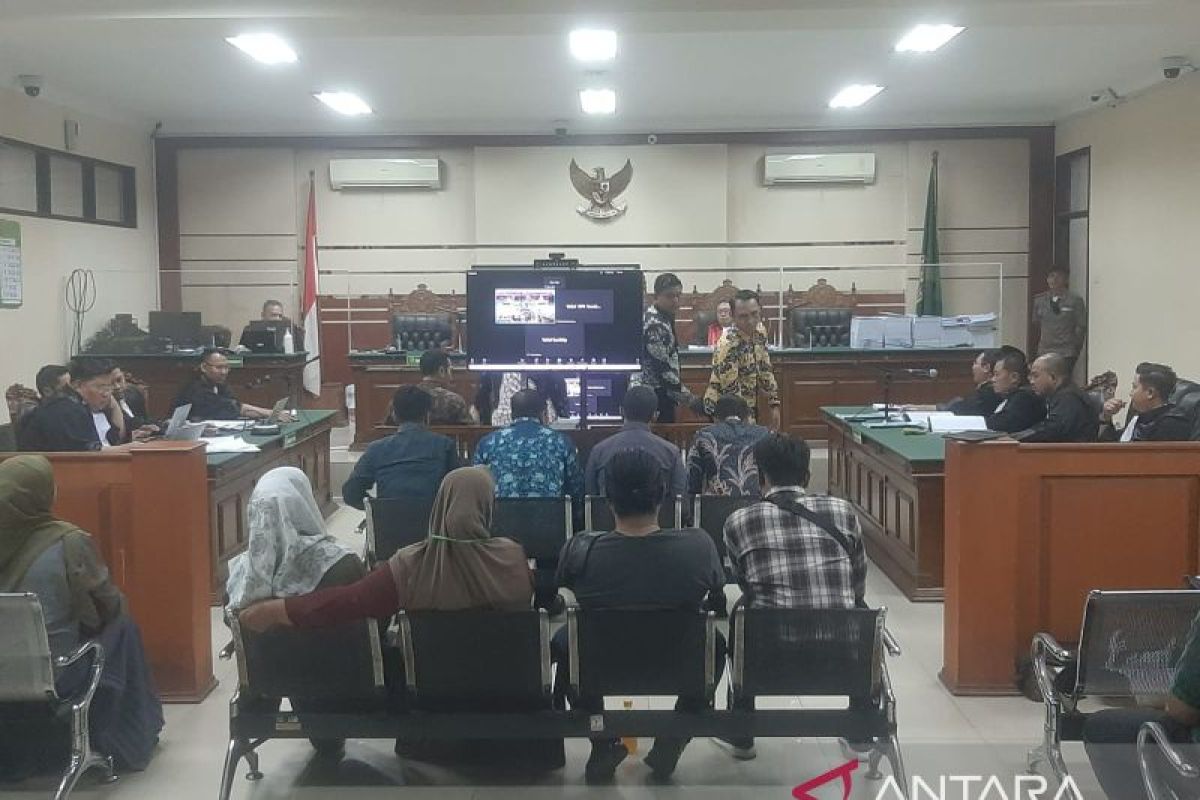 Sidang dugaan korupsi Gus Muhdlor hadirkan delapan saksi