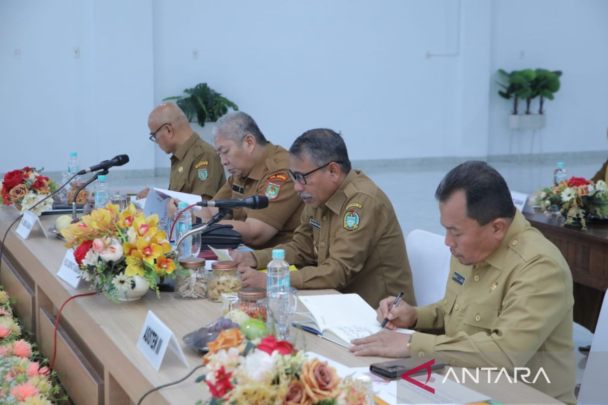 Catat tiga hal penting disampaikan Pj Bupati Asahan saat pimpin  rapat koordinasi