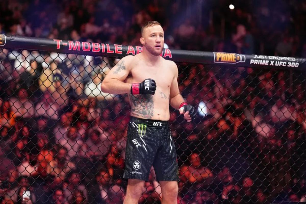 Justin Gaethje baru bisa kembali ke UFC pada Maret 2025 akibat cedera