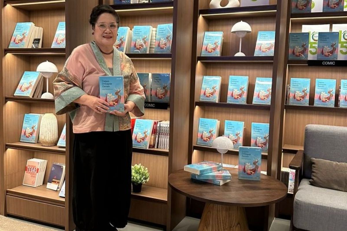 Amanda Katili luncurkan buku peringati 15 tahun Climate Reality Indonesia