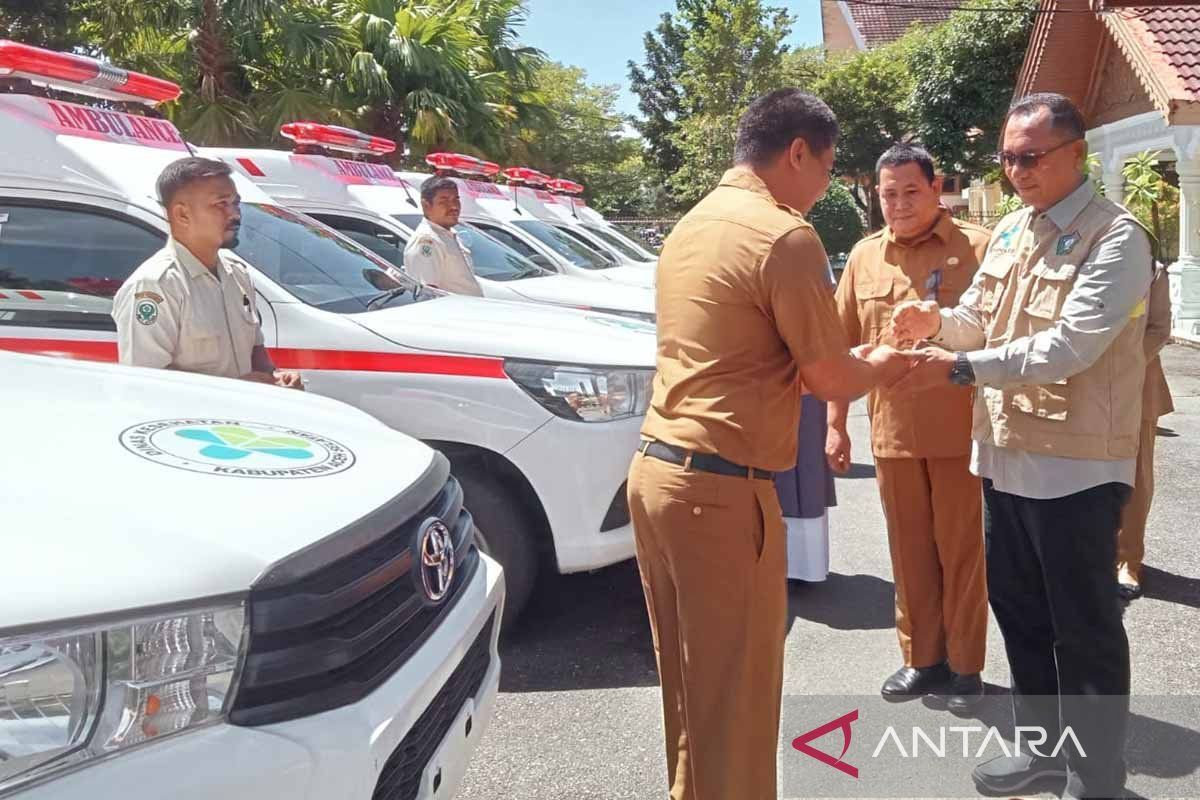 Pemkab Aceh Selatan salurkan ambulans tingkat pelayanan puskesmas