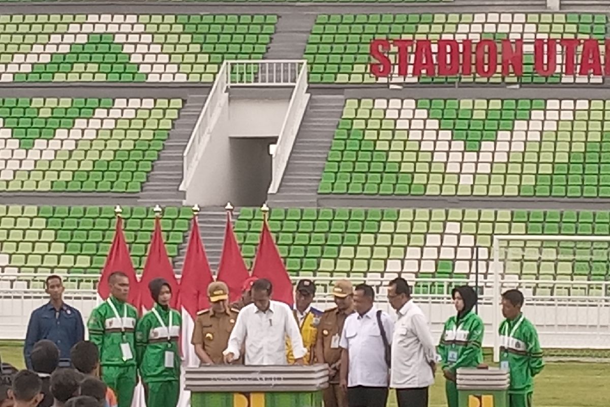 Presiden  Jokowi resmikan Stadion Utama  Sumatera Utara